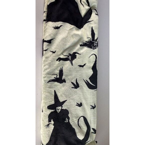 The Wizard Of Oz Wicked Witch 60 X 70" Green Throw Blanket Flying Monkeys NEW - Picture 12 of 16